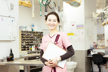 日本獣医生命科学大学付属動物医療センター勤務として働く柚原　亜紀さん