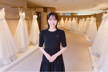 高見株式会社　TAKAMI BRIDAL リゾートウエディングドレスサロン 勤務として働く鵜澤　凜花さん